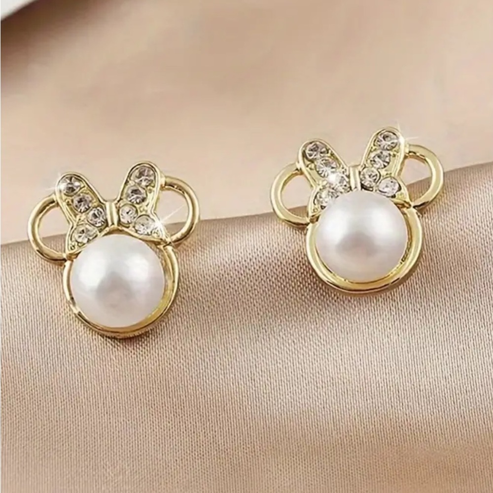 New mouse ear shape earrings with rhinestones